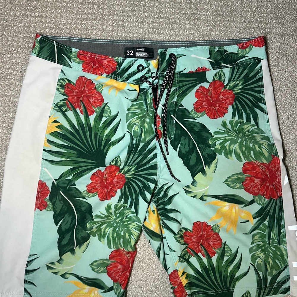 Hurley Tropical Floral Men's Swim Shorts